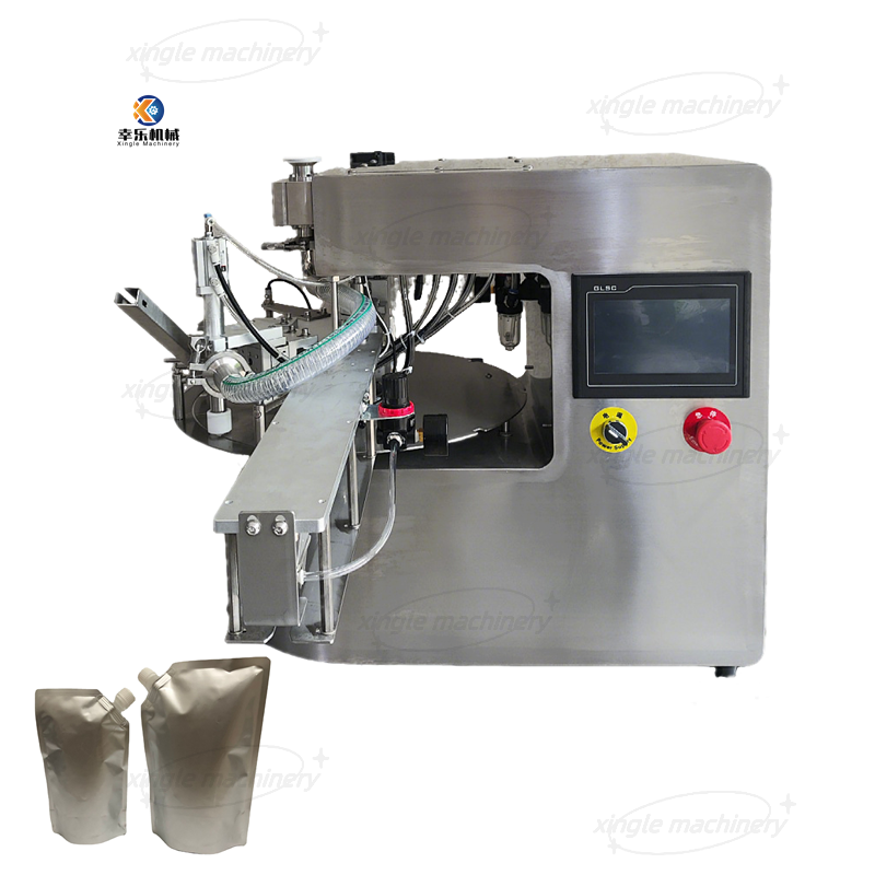 M&aacute;quina de enchimento e tampagem
